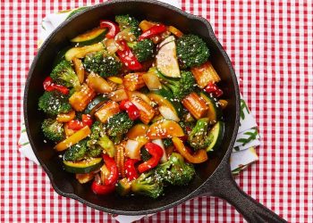 Zöldséges pirított tészta